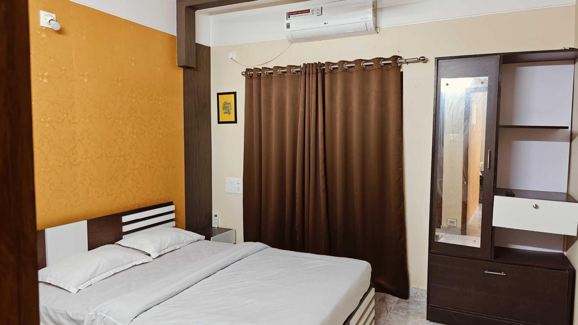 O Kazhakkoottam Near Technopark Phase 3 Hotel New Delhi